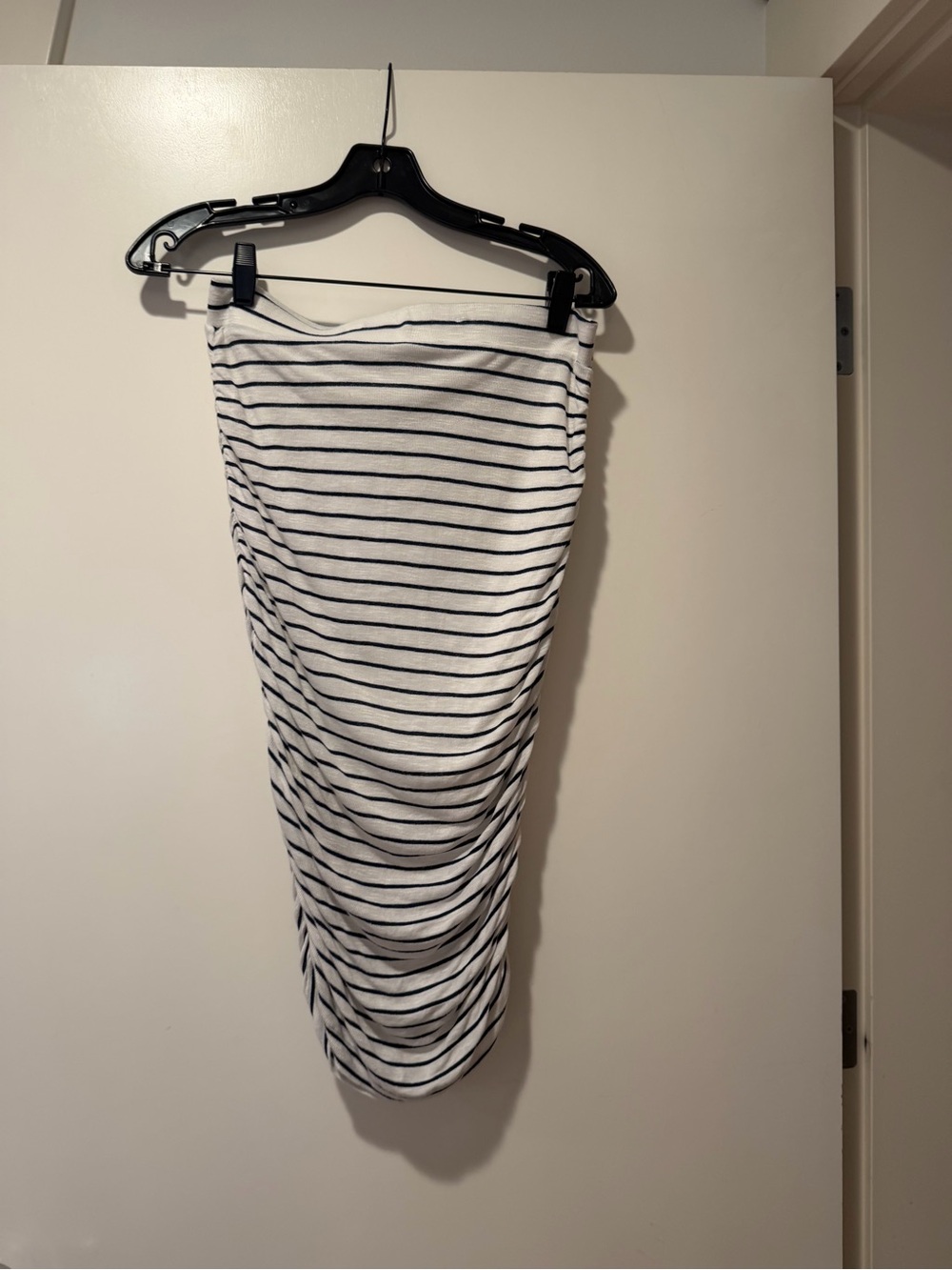 Splendid Black & White Striped Ruched Midi Skirt